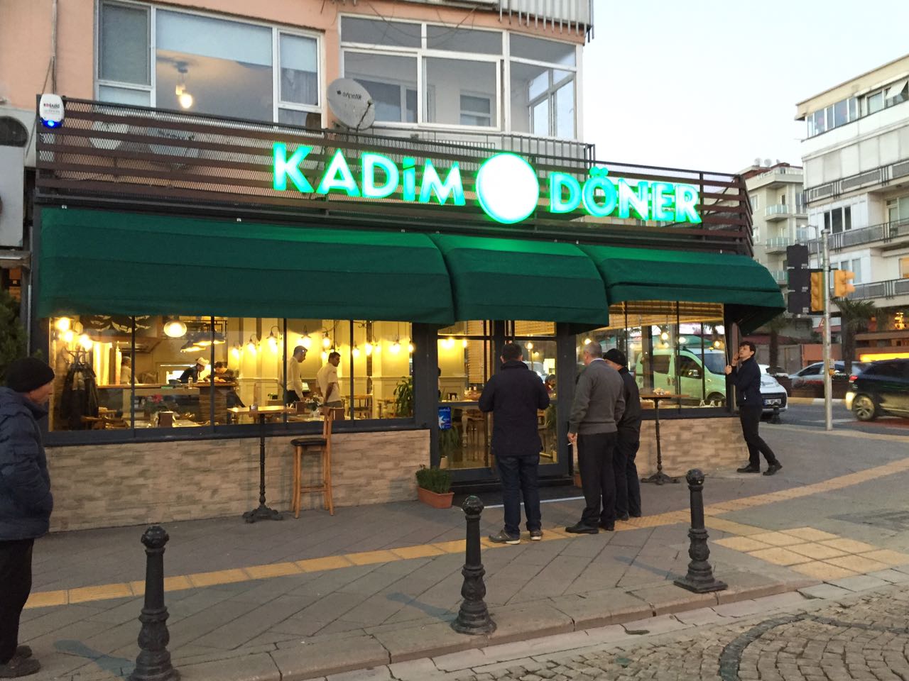 PEKŞEN BRANDA TENTE