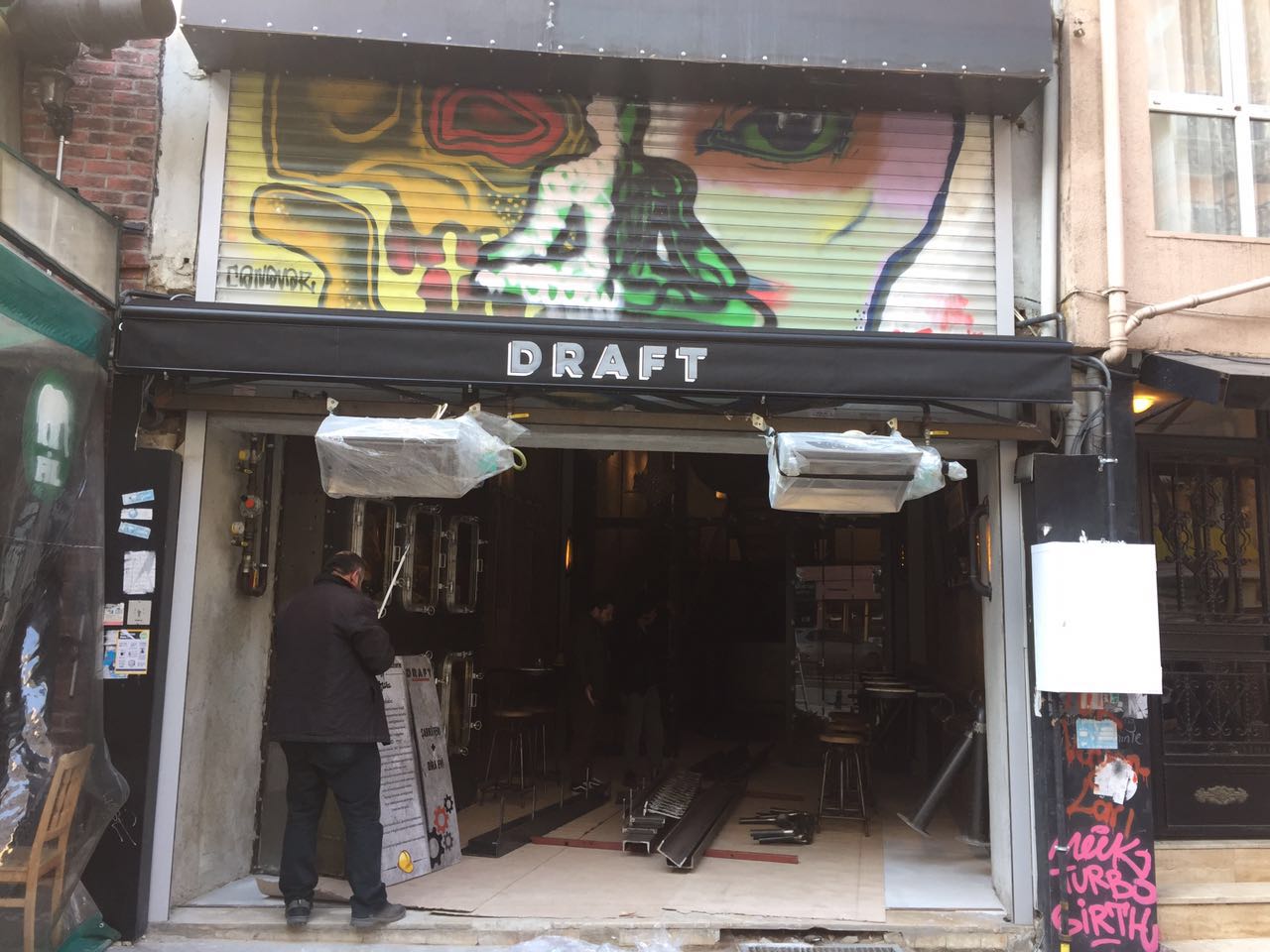 PEKŞEN BRANDA TENTE